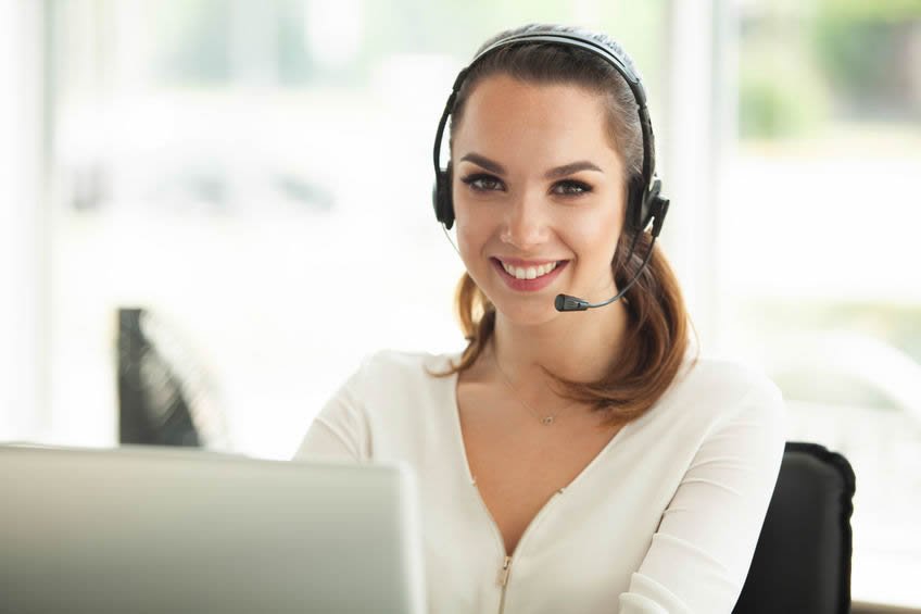 Remote Receptionist Answering Calls